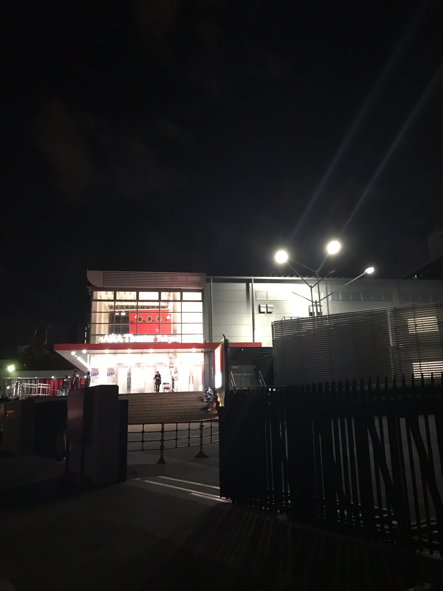 平成ノブシコブシ徳井 アイア2 5シアタートーキョーでske48を観てきた さすが 筋肉で脚が太くなっちゃうんですと告白するだけのバネ 弾けるようなダンスだった トークも個性剥き出しで みんな心を解放させてた そして何より ファンの皆さんが温かかっ