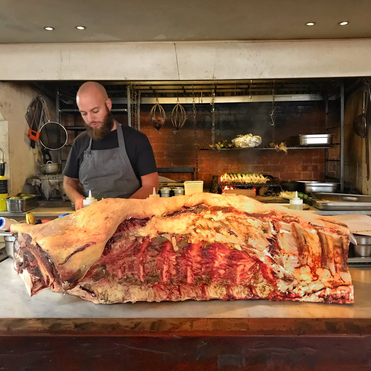 Jackson Boxer (@jackson_boxer) on Twitter photo 🥩 MEGA BEEF PARTY🥩
We were set to close for a big private dinner tomorrow which has sadly been unavoidably postponed. We are therefore open and serving 1 kilo chops off this 105 day-aged Hereford rib section for half price. Book for Weds 31st and reserve one!
<a href="/stleonardsEC2/">Saint Leonards</a> 🥩 MEGA BEEF PARTY🥩
We were set to close for a big private dinner tomorrow which has sadly been unavoidably postponed. We are therefore open and serving 1 kilo chops off this 105 day-aged Hereford rib section for half price. Book for Weds 31st and reserve one!
<a href="/stleonardsEC2/">Saint Leonards</a>