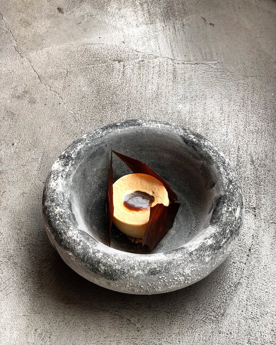 Roganic's tweet image. stout ice cream. molasses. chestnut crumbs. malt crisps.