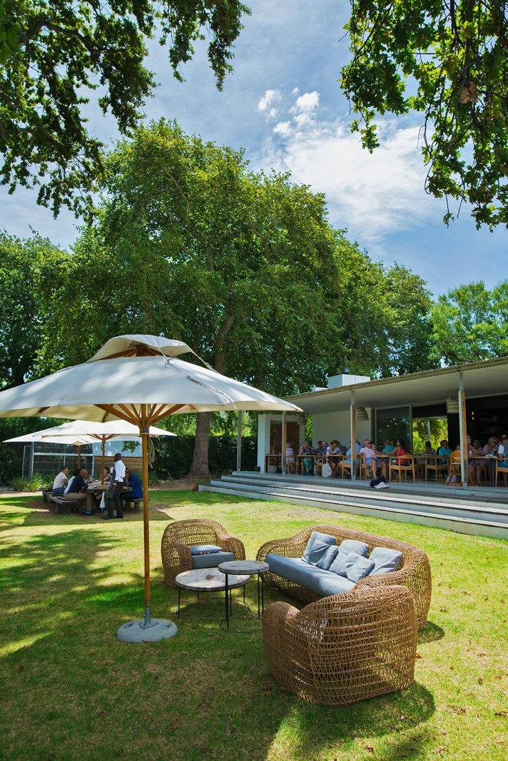 Take a break from the workday rush and pop in for lunch.

📷: Claire Gunn

#cwmaison #dayout #tuesday #franschhoek #takeabreak