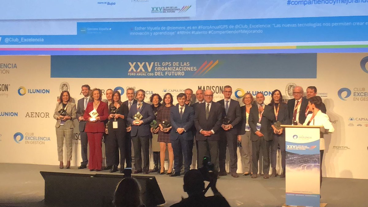 Club_Excelencia's tweet image. La foto de familia de todos los Embajadores de la Excelencia Europea #ForoAnualGPS #compartiendoymejorando