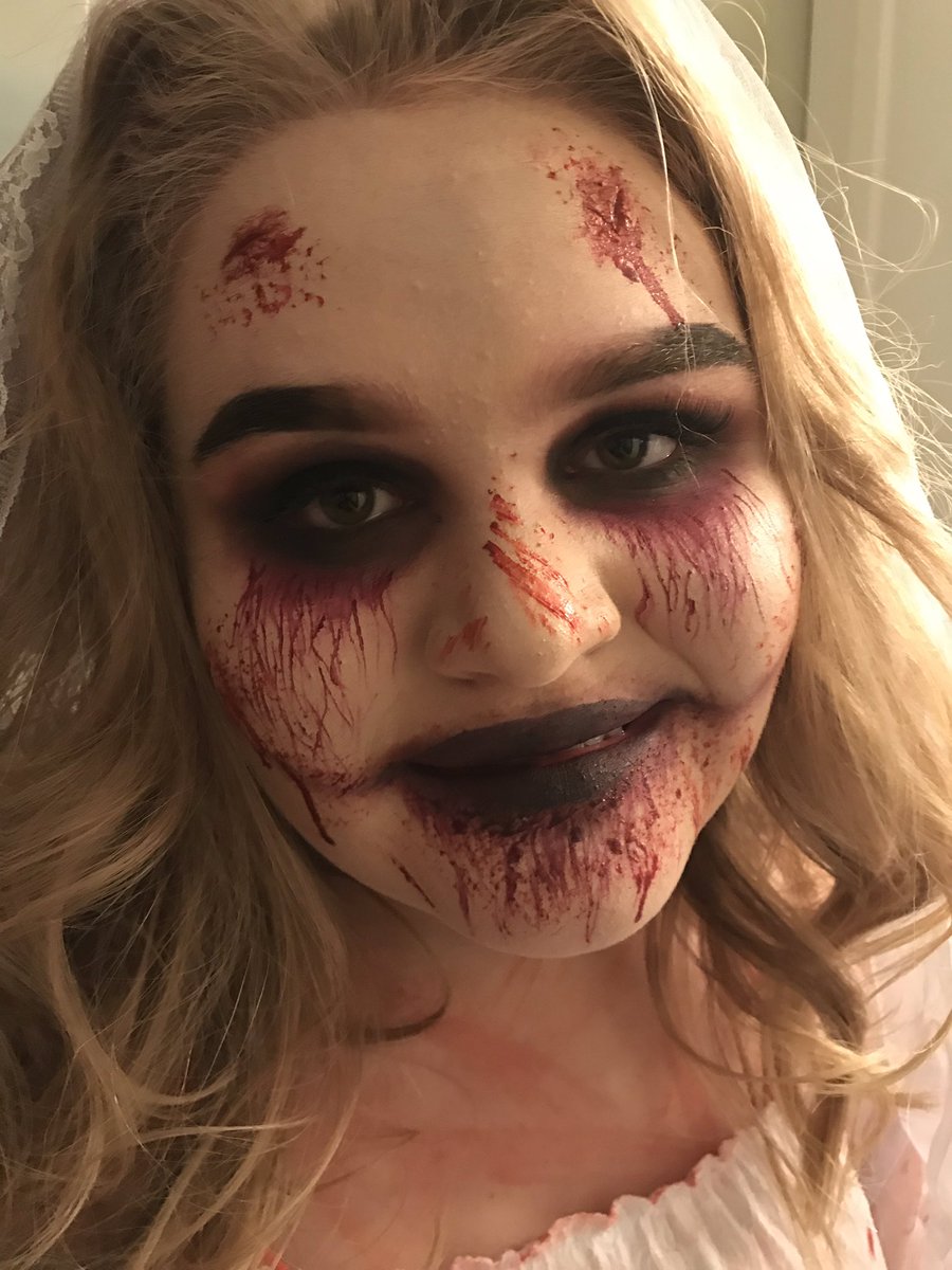 holyghst_'s tweet photo. did my sisters makeup and hair for trick or treating the other day! lock it foundation, fetish palette, superbrow, everlasting liquid lipstick @KATVONDbeauty lights camera lashes, shape tape @tartecosmetics 3502 palette @MorpheBrushes #kvdb #morphe #tarte https://t.co/cJhKFC9bNO