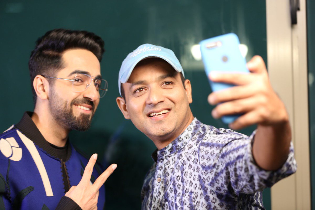 Ayushmann_Cafe's tweet photo. Man of the moment @ayushmannk with @iFaridoon for an interview. #TalkingFilms https://t.co/g9X1zEmg1y