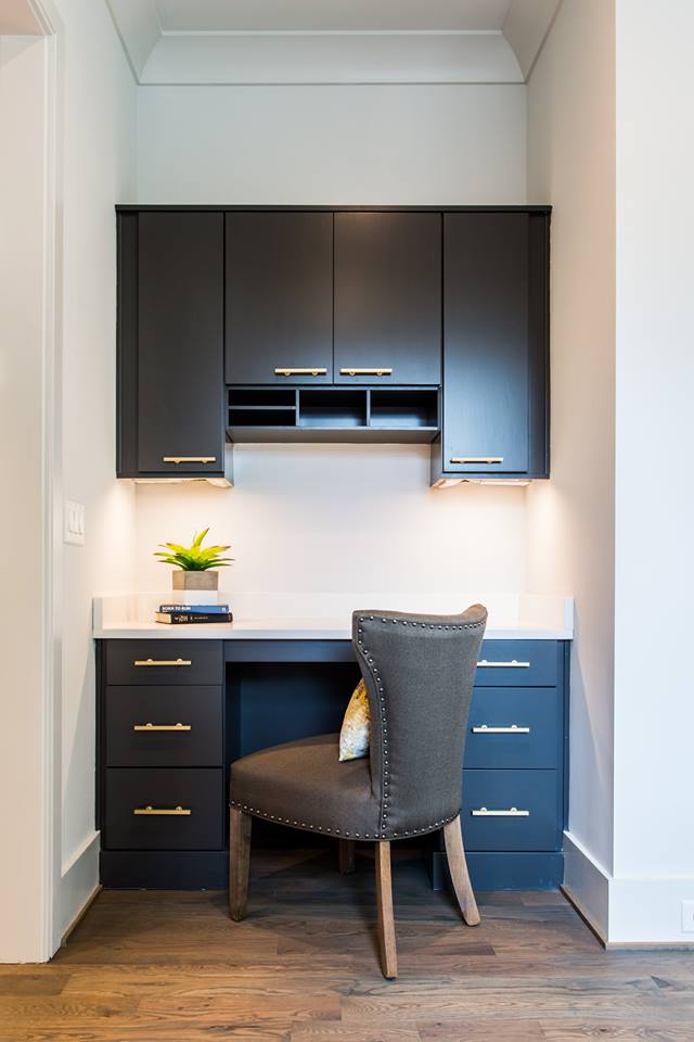 MarshKitchens's tweet photo. Kitchens and baths are our specialty, but we’re happy to work on any cabinetry project you’d like to tackle. Bring us your inspiration, and we’ll create a design that works for you and your family! #MarshCabinets https://t.co/95OlXyctG4