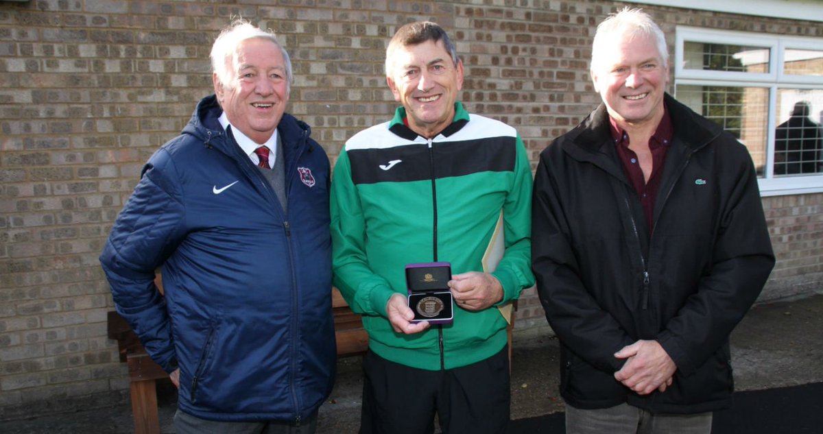 Club stalwart at @Lakenheathfc1 surprised to receive FA 50-Year Service Medal...

suffolkfa.com/news/2018/oct/…