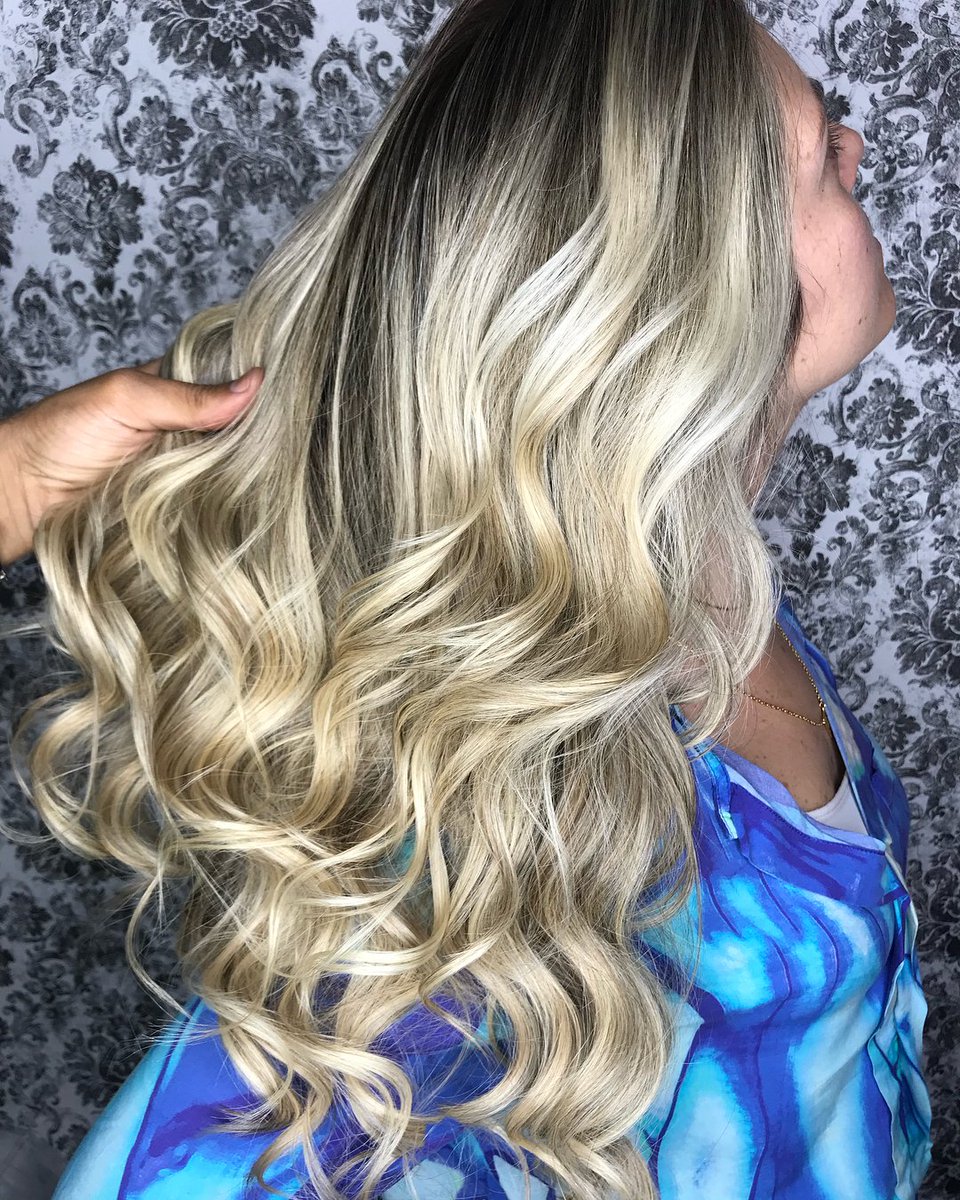 FELITHI's tweet photo. Uma nova empresa, Um novo conceito. 
Surpreenda-se!

Para começar o dia bem, lindo trabalho do querido brunochaves_bc 

#felithi #cabelo #colors #hair #platinum #cor #cabelocolorido #professional #cosmetics #colorido #loiro https://t.co/SHQhByuQhh