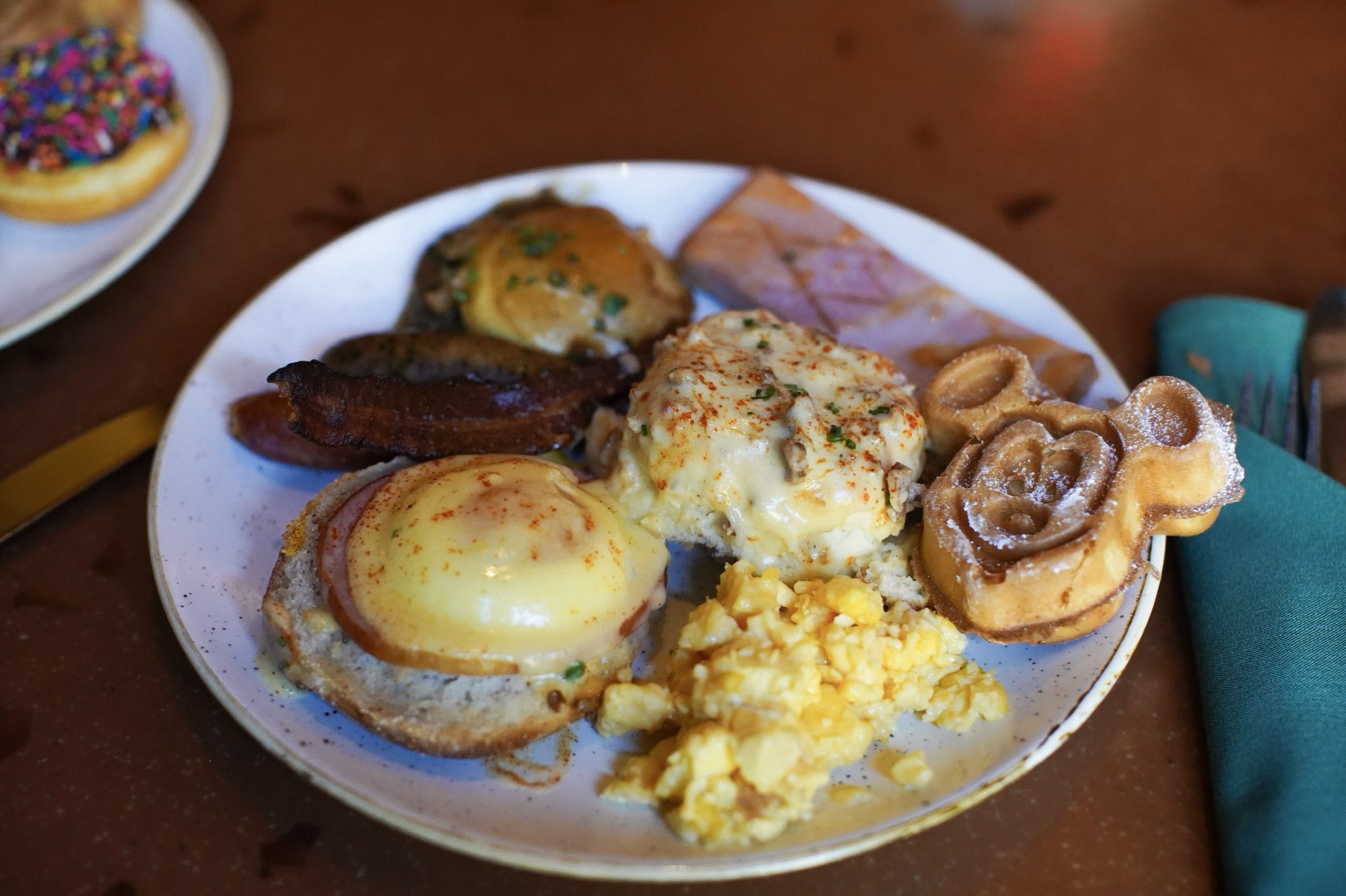 イナガキヤスト En Twitter 家族でアウラニ ディズニー リゾート スパ 最高かよ アウラニディズニー アウラニ Aulanidisneyresort Aulani ディズニー Disney Patagonia パタゴニア Uniqlo ユニクロ 山と道 アロハシャツ ミッキー Mickeymouse