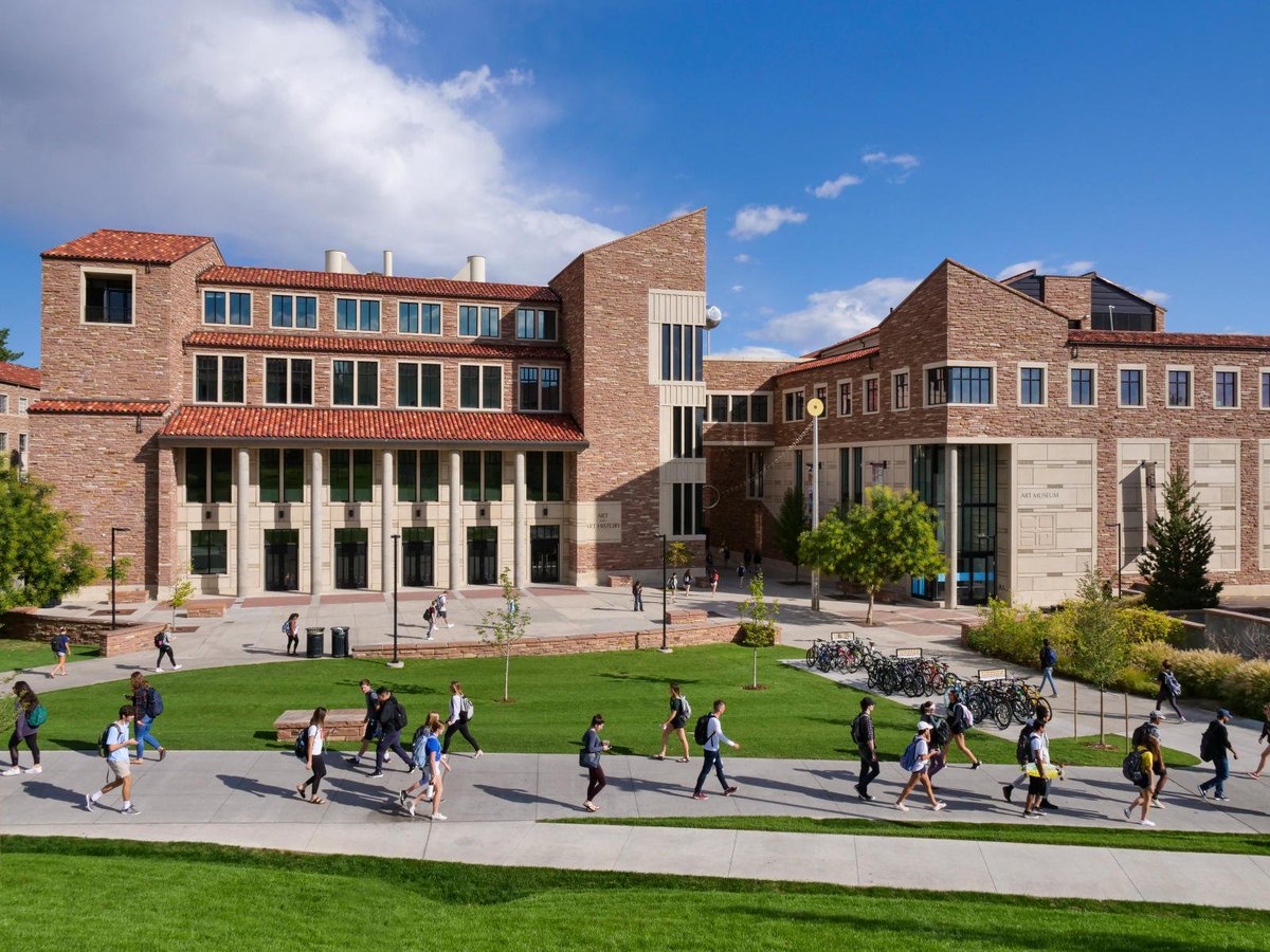 CUBoulderAlumni's tweet photo. Most beautiful college campuses, ranked:

9. You
8. Can't
7. Rank
6. Them
5. Because
4. They're
3. All
2. Unique
1. CU Boulder https://t.co/ViHVUFUnE2