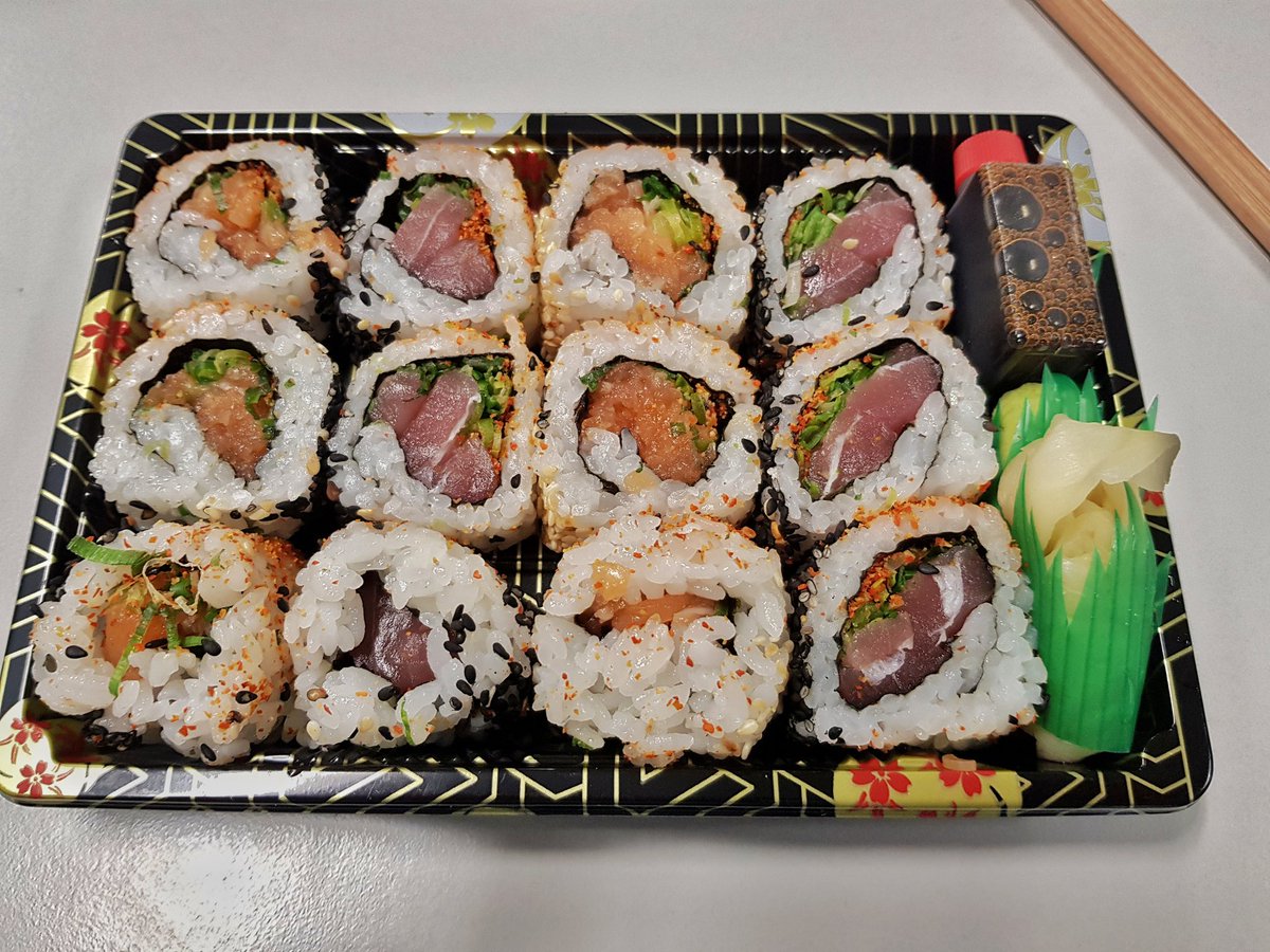 NichWithAnH's tweet photo. Well, these were seriously good from @YuzuLondon. 6 salmon and 6 spicy tuna rolls. Came in at £5.50 and, unlike the usual chains, came with pickled ginger. Why did sushi chains stop doing that? https://t.co/2rcYnPBgi6