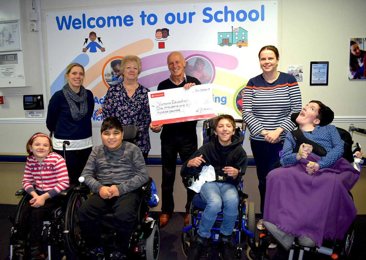 Victoria gave a warm welcome to Martin Hickman from <a href="/MarqueePrint/">Marquee Print</a> today. Martin presented a cheque for £1800 which was raised at this year’s Beer and Bluegrass Festival. The money will going towards refurbishing one of our bathrooms in Horizons. Thank you Martin! @LivabilityUK