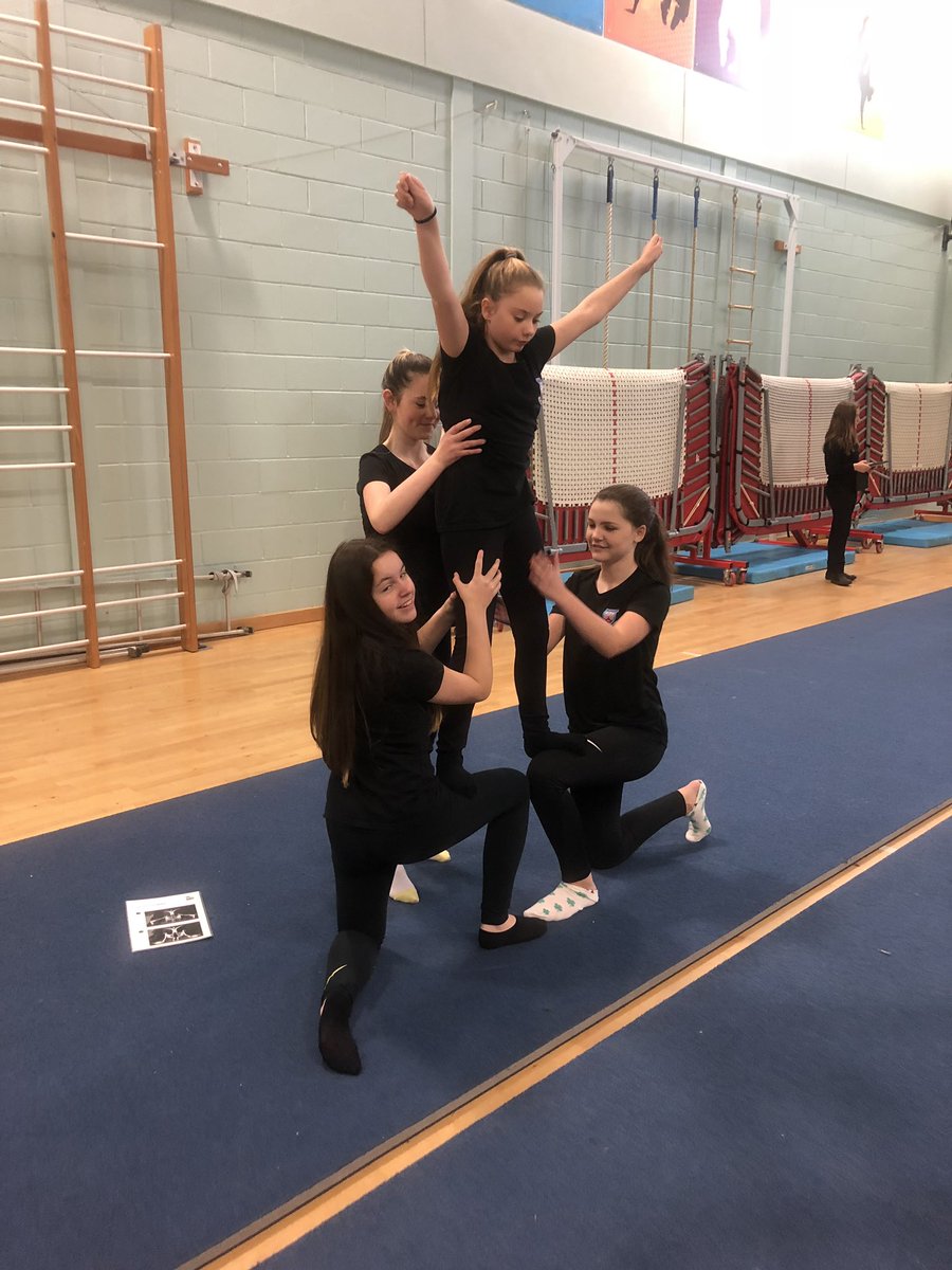 StNiniansPE's tweet image. Excellent work from S1 creating group balances #communication #balanceandcontrol