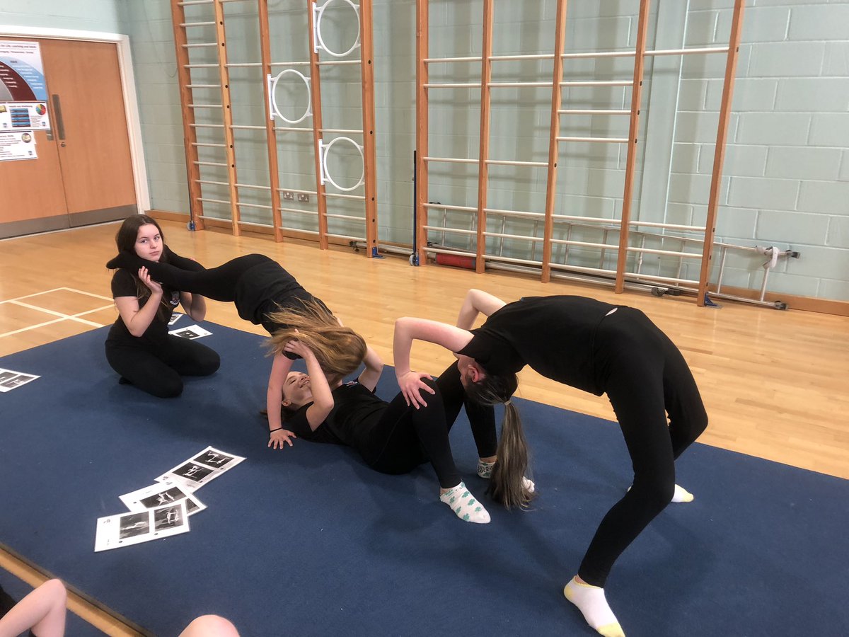 StNiniansPE's tweet image. Excellent work from S1 creating group balances #communication #balanceandcontrol