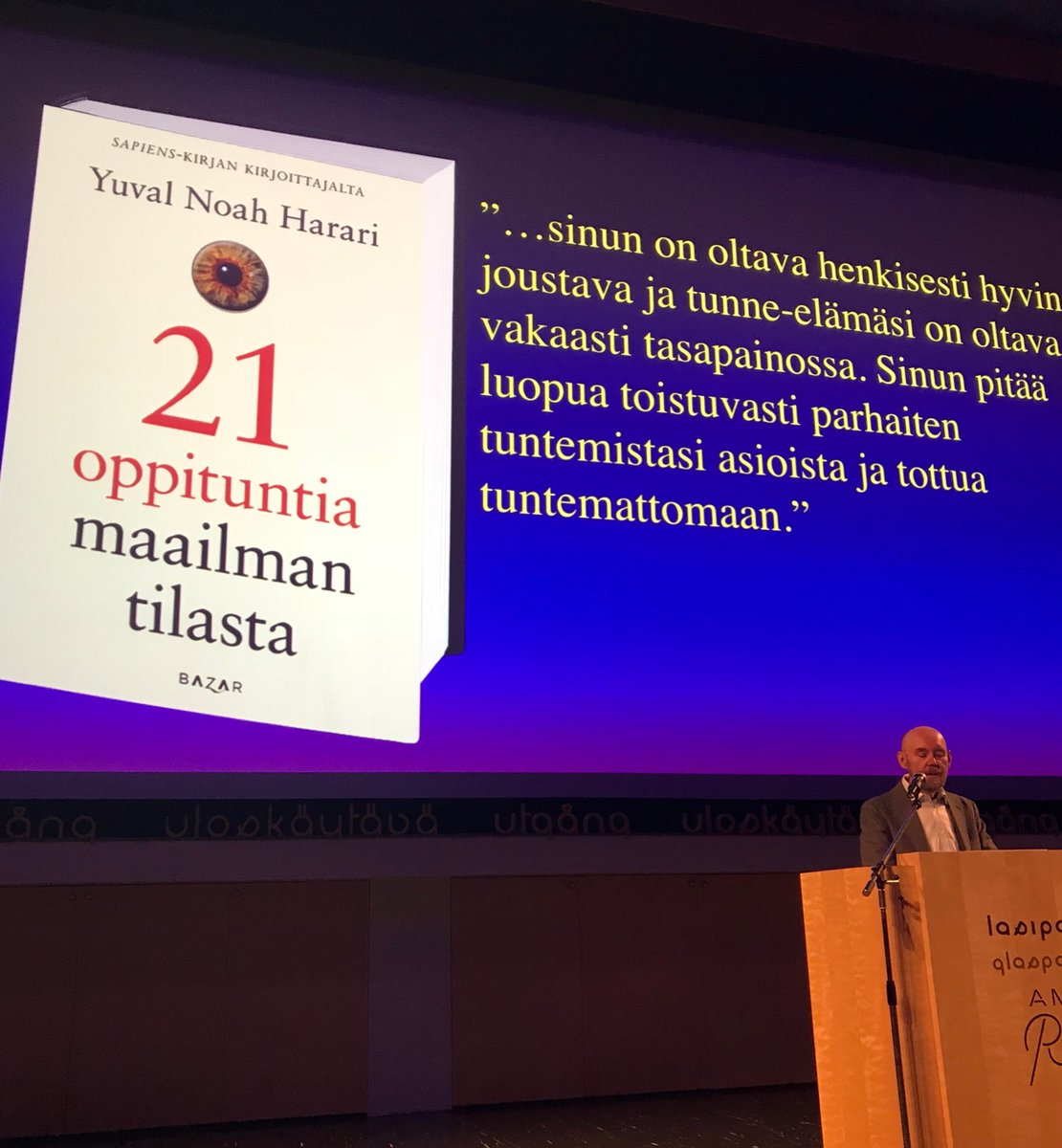 Kiteytettynä eväät tulevaisuuden tekijöille. <a href="/grano/">grano</a> <a href="/amoskonst/">Amos Rex</a> #tyoeelaemae