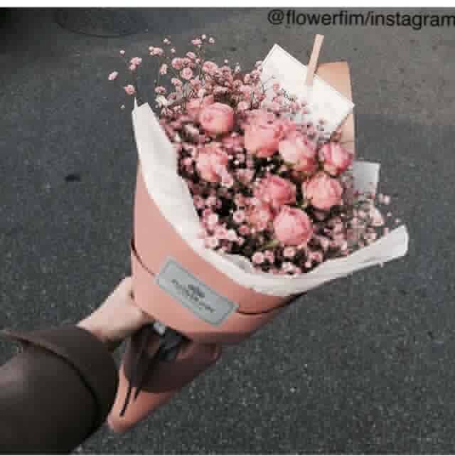 flowers_store23's tweet photo. อันยอง~~👐
มาส่งดอกไม้ค่ะ💐

ถึงคุณ @bkchms251 
📩 "ตั้งใจเรียนน้ะ" https://t.co/CS8swK2v0A