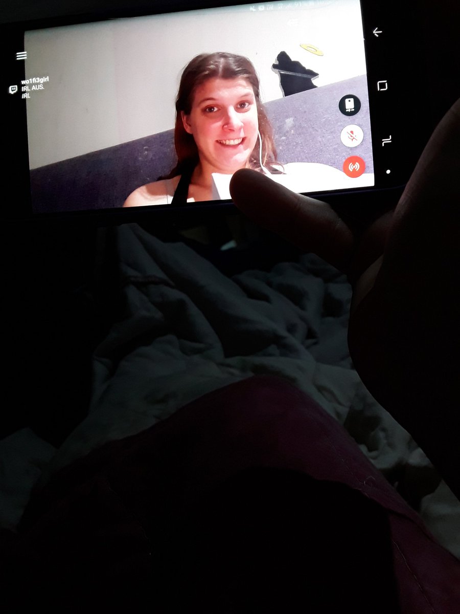 Wo1fi3Kirbz's tweet image. My stream set up as I&apos;m a small streamer who currently IRLs because I don&apos;t have a proper setup! And I would love a windows stream setup #StreamlabsIntel #adecentpc