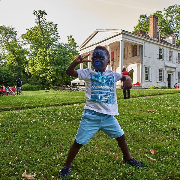 myphillypark's tweet photo. TONIGHT! Join us from 5-8pm at the Open House at Hatfield House to celebrate 3 years of arts-based projects in Philly's parks! Feat. live music w/ @PHLJazzProject, art installations, fun activities, and food+drink: https://t.co/T20bTnadx8 #FPCArts https://t.co/GRJsAe6xxj