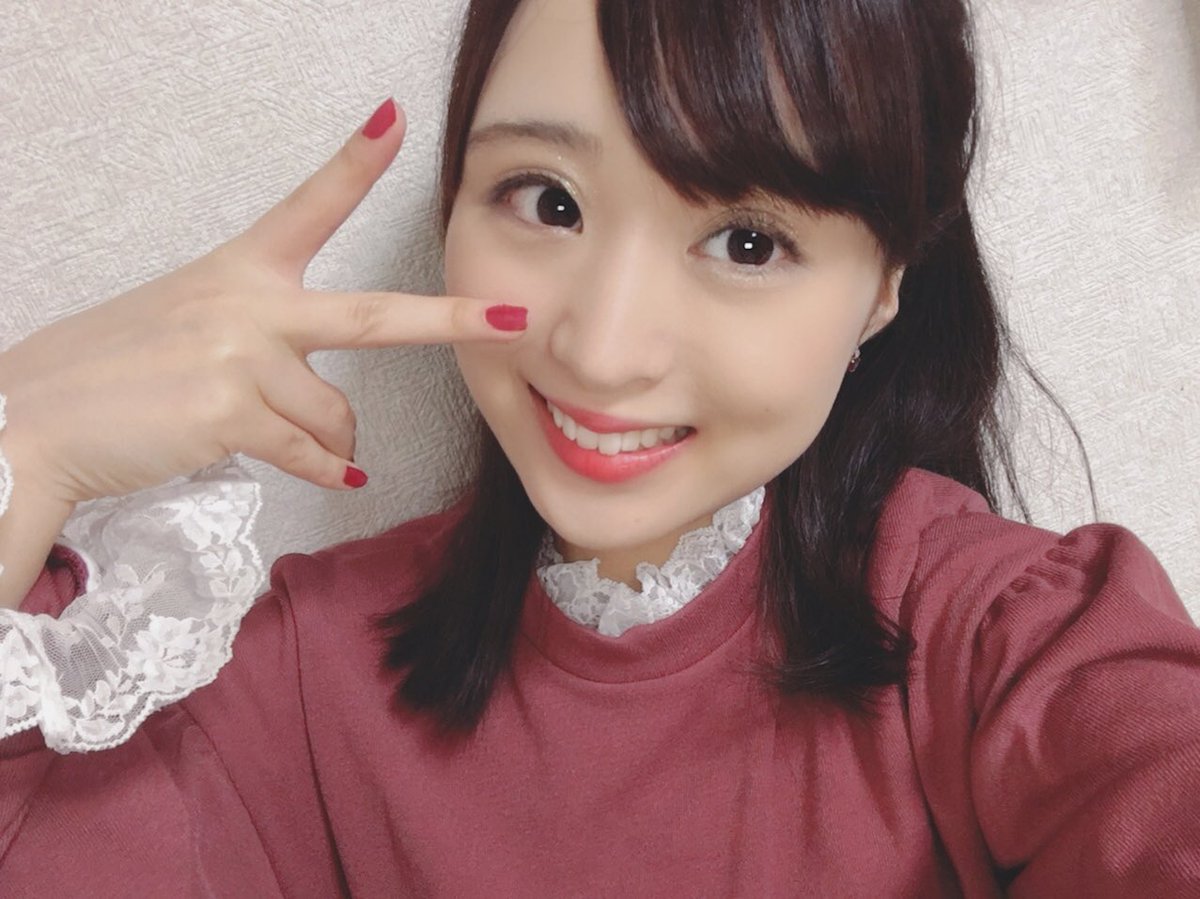 こんばんは！🌙
またまた小さい頃の写真ですみません😢💦
今日は比較画像として久しぶりに自撮りをしました📸💖
本番まであと4日！！
本日も投票よろしくお願いします🙇‍♂️
misscolle.com/toyoeiwa2018/v…