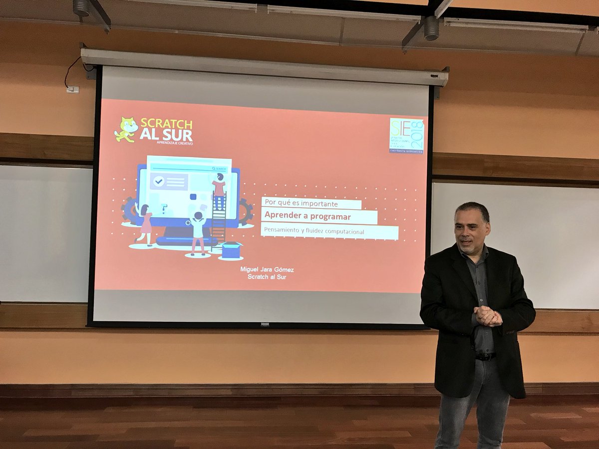 Scratchalsur's tweet image. Damos inicio al segundo día en SIE 2018 con la charla “¿Por qué es importante saber programar? Desarrollo de la creatividad y tecnología”👏