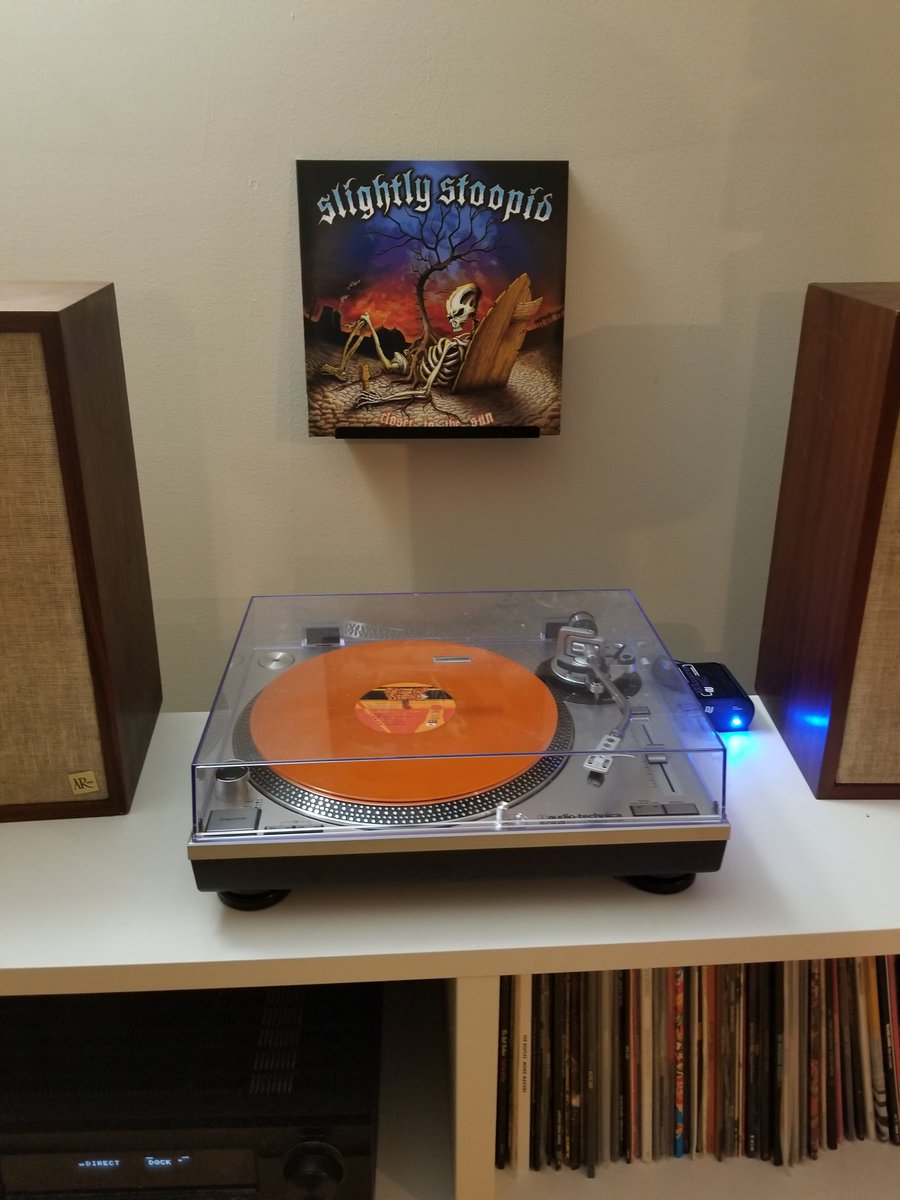 Daaaaamn. This pressing of @SlightlyStoopid Closer to the Sun looks killer and sounds even better. Well done @CreepRecords.