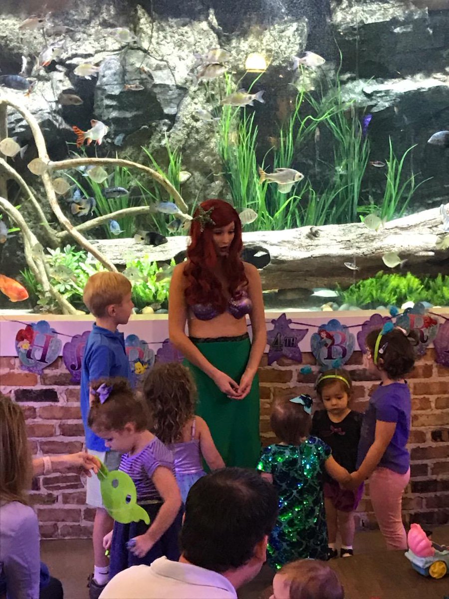 FGFlow's tweet image. @FGFlow does birthday parties on the weekends!! This one got us a visit from Princess Ariel and a face painter. Birthday parties include use of our party room, demonstration feeding, kids pond room feeding, and touch tanks.
