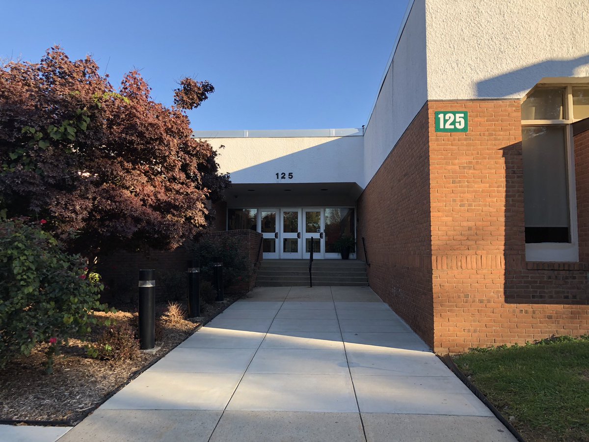 MegVertebrae's tweet photo. Thanks to the team at NMMS for a great visit and insights about #FCPSblended and its positive potential for #FCPSHAL. https://t.co/HRqoP9XfBa