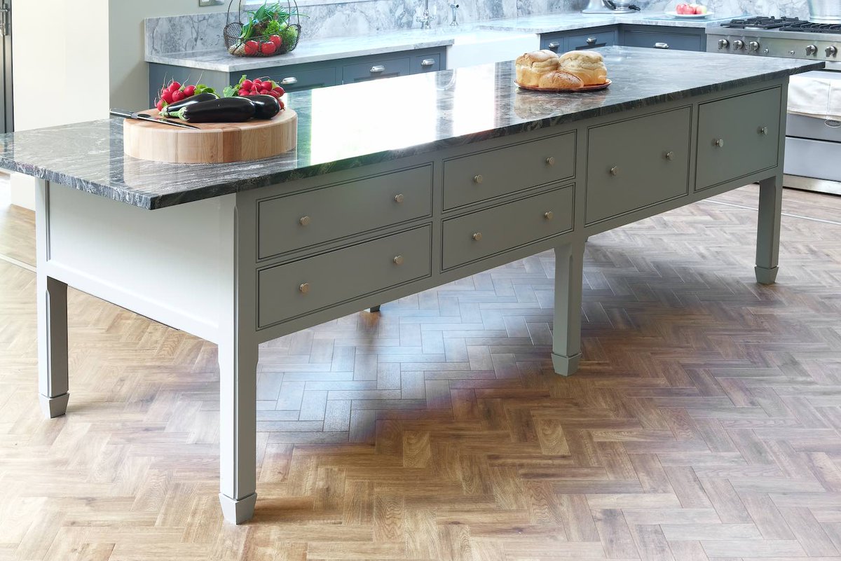 The perfect kitchen island created by us of course! For more enquiries please visit our website at ow.ly/z0aQ30mqvj8