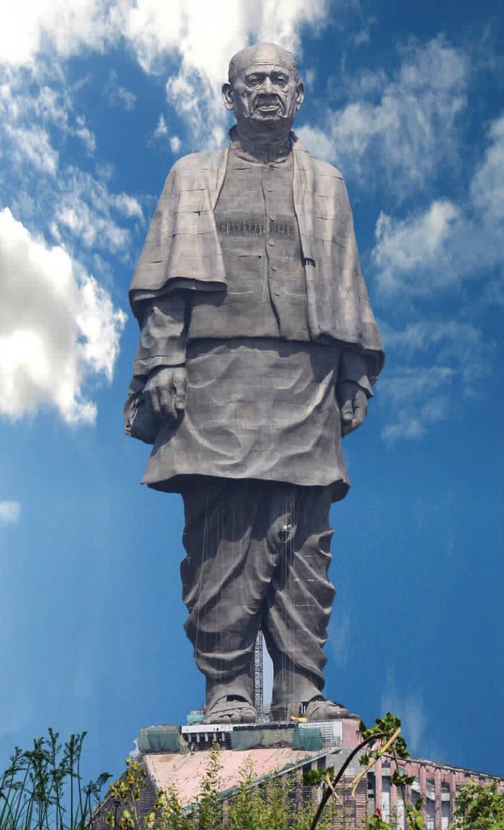 #StatueOfUnity #SardarPatel #RunForUnity #RashtriyaEktaDiwas #modernmarvels #extremeengineering PC: unkown/Instagram @CollectorAhd @CMOGuj