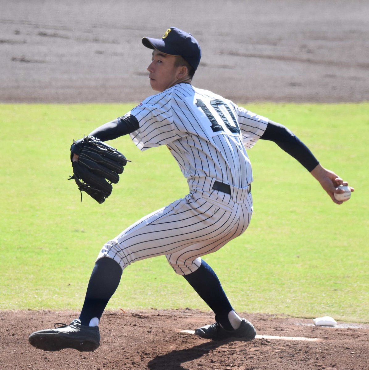 ぶるーたす 宮口大輝 明石商2年 明石商では2年夏にサイドスロー の背番号11としてベンチ入り フォームをスリークウォーターに戻した2年秋はコントロールとスライダー シンカーを武器に近畿大会では京都国際戦で6回1失点の好リリーフ 報徳学園を4安打 ぶるーたす 宮口大輝 明石商2年 明石商では2年夏にサイドスロー の背番号11としてベンチ入り フォームをスリークウォーターに戻した2年秋はコントロールとスライダー シンカーを武器に近畿大会では京都国際戦で6回1失点の好リリーフ 報徳学園を4安打