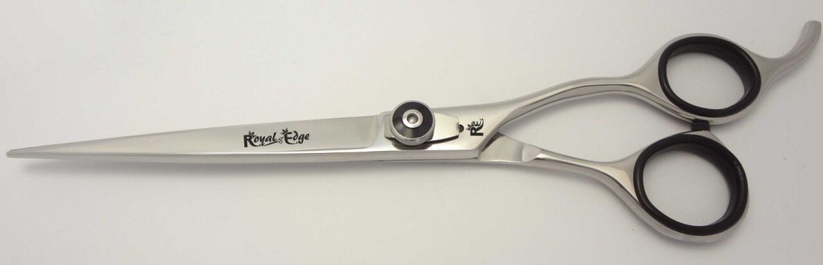 royaledge's tweet image. 8.5” straight and curved.

Razor edge sharp 
Japanese stainless steel .

royaledgeent.com