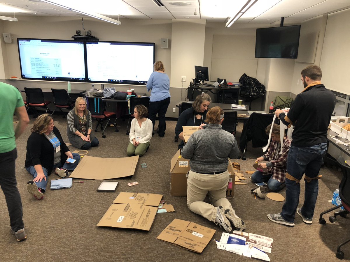 IUMILL's tweet photo. Awesome creativity happening here at @IUSchoolofEd as part of #DayofMaking. @IUMILL https://t.co/Rmfb0rnbex