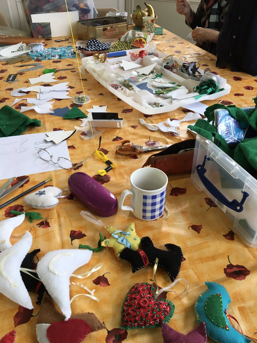 Our 1st Christmas Craft session for  <a href="/bathxmasmarket/">Bath Christmas Market</a> #craft #Christmas2018 @TheGenesisTrust #Mindfulness #relax our next session is Tuesday 6th - Friends meeting house, Bath. In the morning. St.John’s, Genesis meeting room in the afternoon. Come join in the fun!