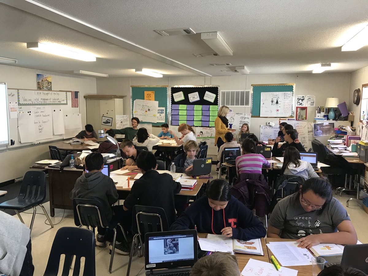 RockyRunMS's tweet image. Students in Ms. Knight’s Latin class design haunted Roman Villas...incorporating their knowledge of Roman architecture and mythology #blendedlearning #engagementmodel