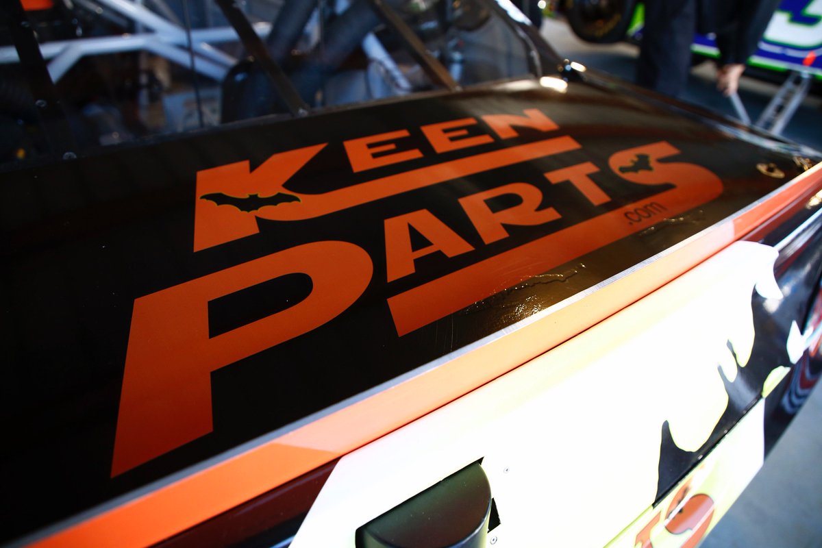 GoFasRacing32's tweet image. It's Tuesday, and that means it's time to take a look back with us at the #FirstData500 and the best photos of the #HallowKeen weekend with @ActionSports!

Check out the @KeenParts photos of the week here!

facebook.com/media/set/?set…