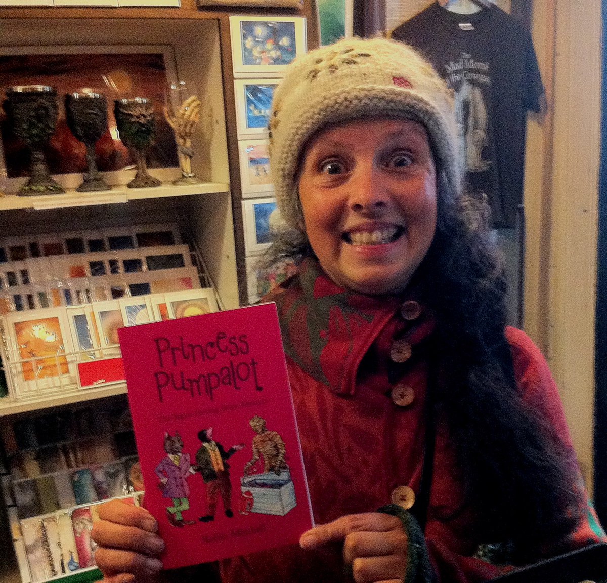 PPumpalot's tweet photo. Hooray! It's Keli Clark (the illustrator of Princess Pumpalot: The Super-Farting Bean Mystery book) with... a copy of the book. #Fart2018 
ALL PP pose photos here: https://t.co/iy1b9iJOiI 
Keep sending them in... https://t.co/VDkKA90n6B