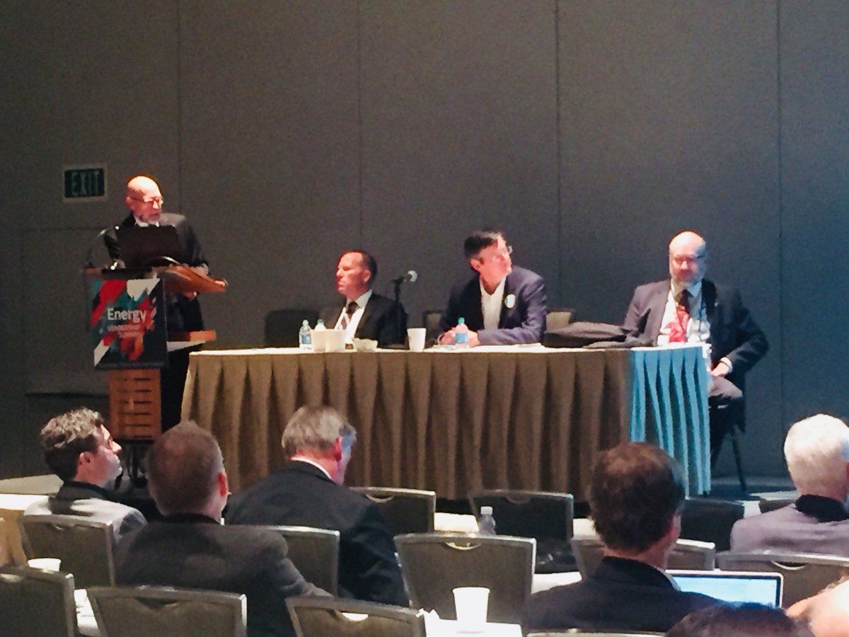 wacleantech's tweet photo. Integration, smart grids, micro grids and more, energy storage is the key to all of it. Thanks to the engaging speakers at our Energy Storage: the Key to Integration panel! #smartgrid #energyefficiency #energystorage #EnergyLS18 https://t.co/urVoXGuo9T