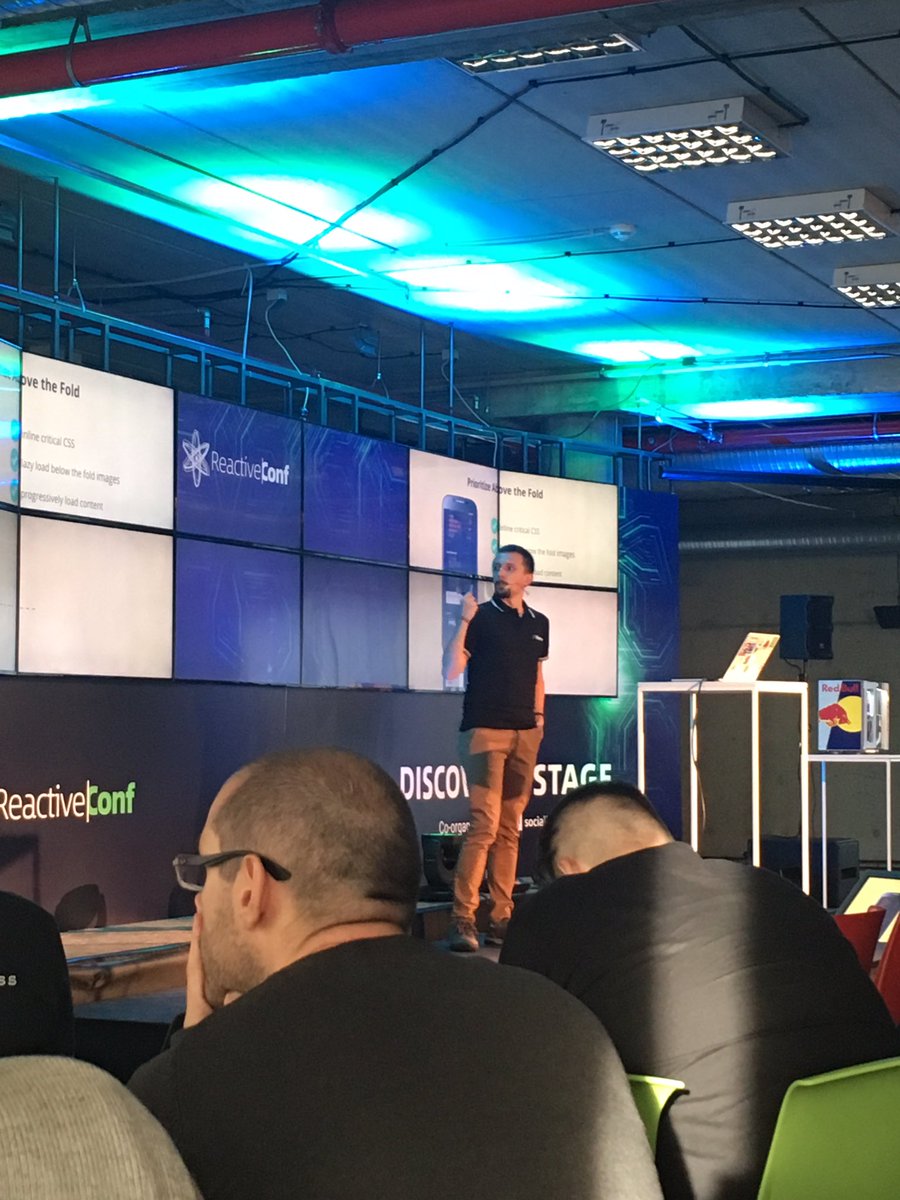 mela_moldovan's tweet image. Yet another great #webperf talk by @alexnmoldovan at @ReactiveConf #goreactive