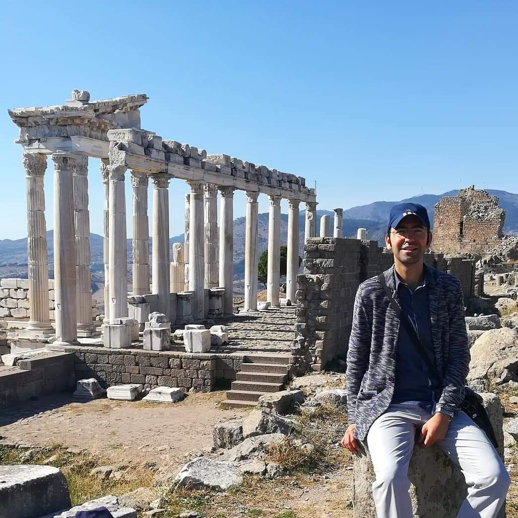 Canım annemle harika bir kültür gezisi yaptık #pergamonacropolis ve #asklepion antik kentlerini gezdik. Mükemmeldi #unescodünyamirası #bergama #izmir