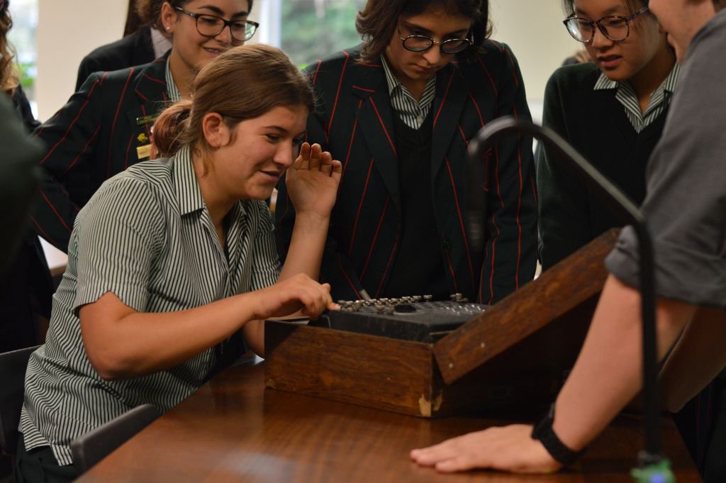 DowneHouse's tweet photo. Our #DHSTEMDAY18 has been a huge success! Thanks to all of our experts including @BLOODHOUND_Edu @UniofOxford @UniofReading @imperialcollege @bletchleypark @AWE_plc for inspiring our girls and guests to learn, design and create across a whole range of STEM subjects #STEMgirls https://t.co/rABaakKFDW