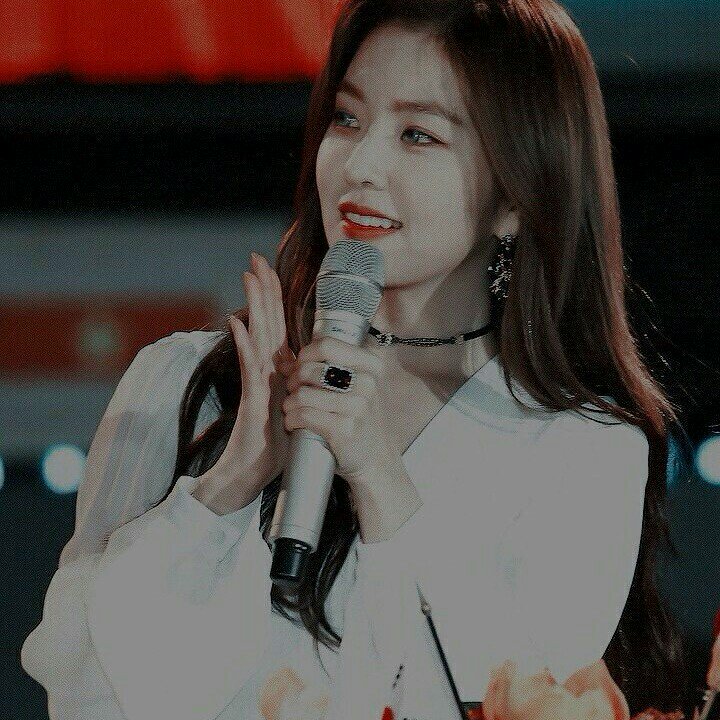 lovxdrops's tweet image. (꽃) ; They mistook my kindness for weakness. I fucked up, I know that, but Jesus. Can't a girl just do the best she can? Catch a wave and take in the sweetness. Think about it, the darkness, the deepness. All the things that make me who I am.