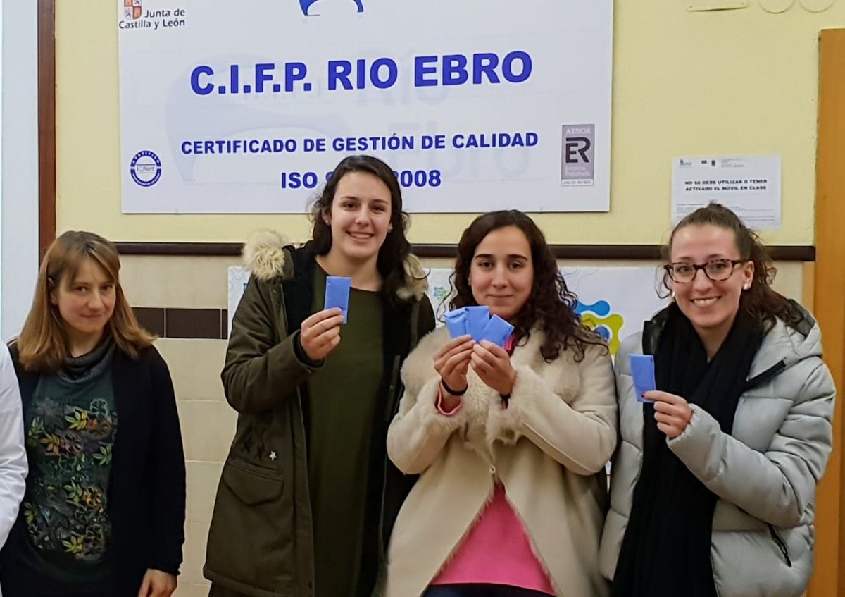 Expectación y alegría en los premios de la "Yinkana de la convivencia", el mejor compartir una divertida jornada #SumaRíoEbro <a href="/educacyl/">Educación JCyL</a> <a href="/vivemiranda/">Vive Miranda</a> <a href="/SieteSemanal/">Siete Semanal</a>