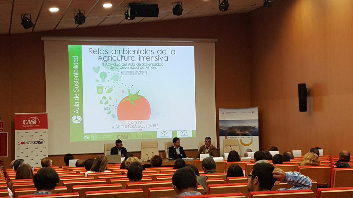 Co-learning with farmers about sustainability in greenhouses of Southeast Spain. I've contributed showing #Ecosystemservices from native ecosystems &amp; #biodiversity. <a href="/IPBES/">ipbes</a> @caescg <a href="/IFAPA/">IFAPA</a> <a href="/MDLopezRod/">M.D. López-Rodríguez</a>