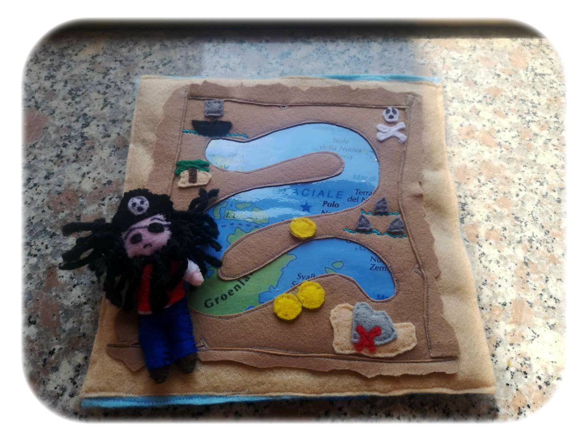 XStitchCounty's tweet image. E stasera salpiamo sulle onde dei #librisensoriali di @elenaricami1 e partiamo da veri pirati alla ricerca del tesoro.✂️📐📏📍Per cucire questa favolosa nave e tutto l&apos;equipaggio sono stati usati #pannolenci #Opitec e filati #Aurifil. More at: bit.ly/2Da8u3P