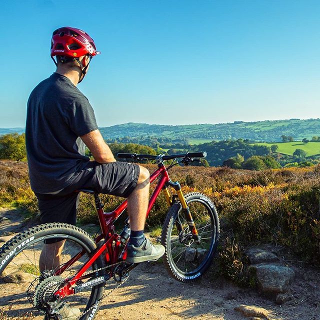 StantonBikes's tweet photo. Switchback FS vs. Die Hard @_darren_evans #stantonbikes #stanton #switchback #switchbackfs #27.5 #ukmade #cosmicfire https://t.co/0CjVotL2KJ https://t.co/CWsO9J1SlM