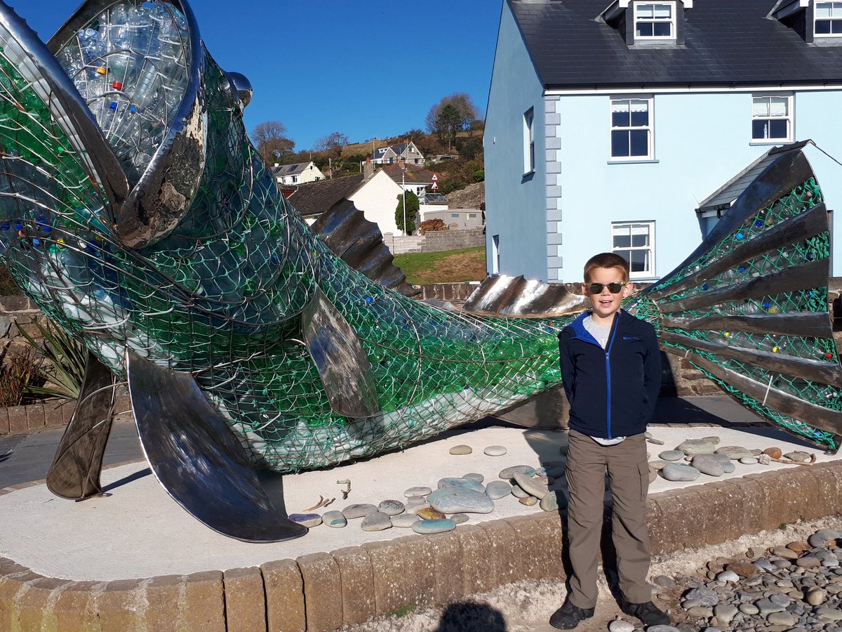 #cleanseas visiting Amroth with Dylan