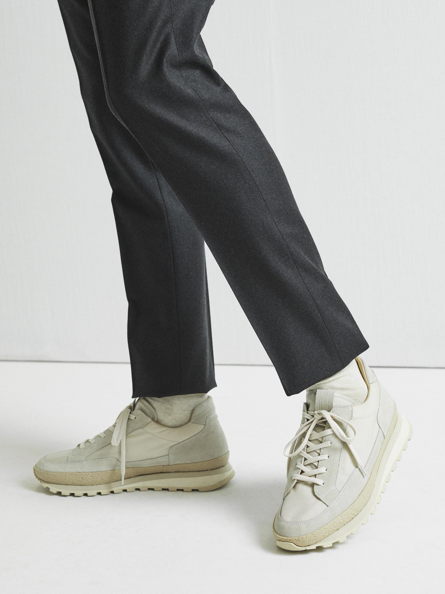 on X: "Crafted from a waterproof nylon fabric with a waterproof sole construction, these trainers will guarantee dry feet in weather conditions. Shop: https://t.co/7fzFqATHjF - 🔎Men, Shoes #ARKET https://t.co/zxCHnvAA7k" /