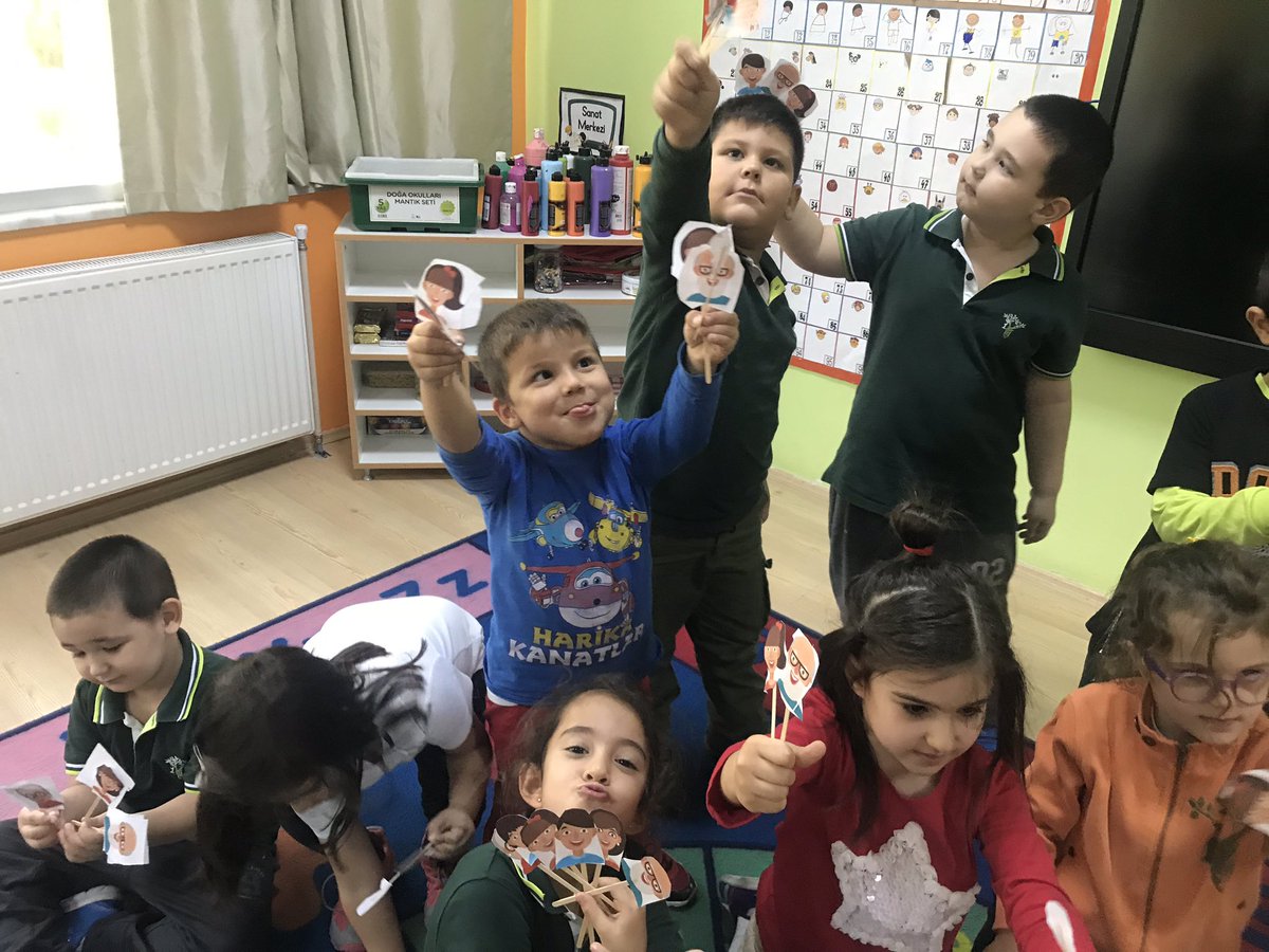 MagdaYetis's tweet photo. @dogasureyya @Sedaahan8 @ilhnTunali @begumkhygllr @KevsGunesMetin this week activities with kindergarten, family sticks and guessing game. https://t.co/K4MpsdzrqQ