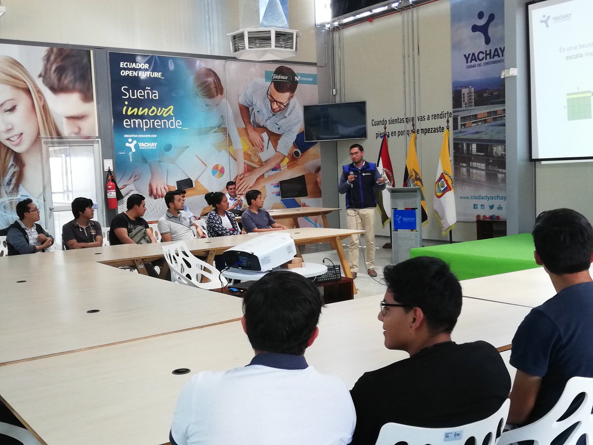 #YachayTeCuenta🔔| Ahora, los alumnos de la <a href="/UTN_Ibarra/">UTN Ibarra - Ecuador</a>, reciben una conferencia acerca del #Supercomputador 🖥️, y conocer los beneficios que ofrece esta herramienta al país, a la arquitectura y a la investigación científica👇
