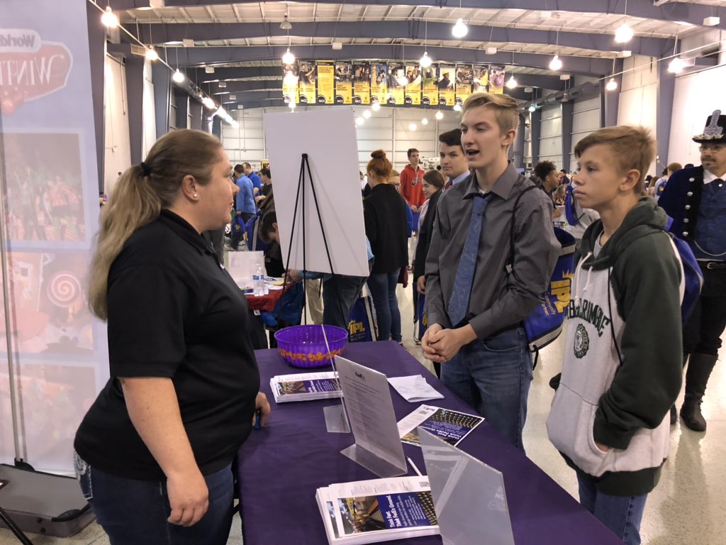 ISDSchools's tweet photo. More than 1,000 Independence School District freshmen are visiting the MCC Business and Technology Center today, meeting with leaders from area businesses during the ISD Career Fair. #isdstrong #goingbeyond @isdacademies https://t.co/txF0XRYF2A