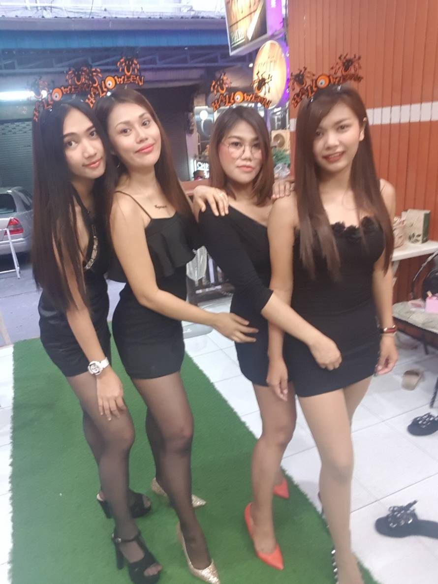 Wood bar soi 7/1 on Twitter: "Halloween and the girls are ready for it,  from left to right latter's K, D, P and I at Wood bar #bestbjbarbangkok  #bangkokbjbar #woodbarâ€¦ https://t.co/8gHY9nGERW"