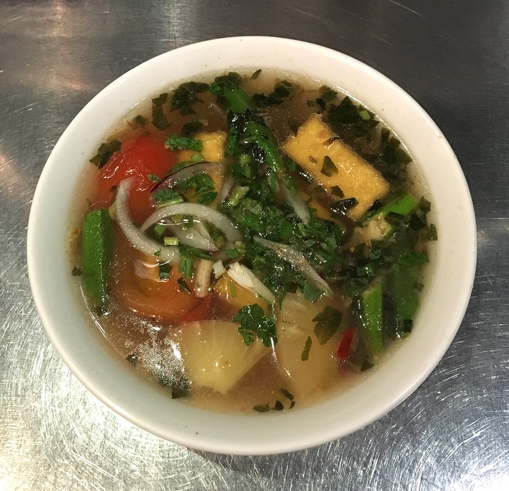 CapheGuests's tweet image. Get the perfect indulgence with the right balance of tanginess and spiciness🌶, it's a wonderful way to detox your stress this evening! Hot and Sour #Soup 🥣  all the way! 💪 

#HalloweenEve #Dinner #VietnameseFood #Chiswick #Spicy #Foodie